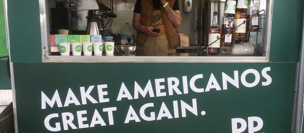 Here is Shannon they are handing out free ‘covfefe’ Here is Shannon they are handing out free ‘covfefe’ - Sputnik International