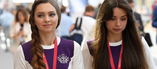Участники Петербургского международного экономического форума 2019 (ПМЭФ-2019) в конгрессно-выставочном центре Экспофорум - Sputnik International
