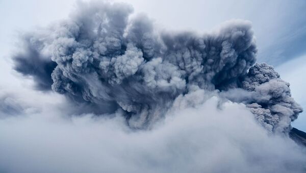 Ash cloud in a volcano eruption - Sputnik International