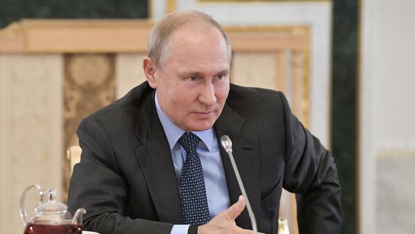 Russian President Vladimir Putin meets representatives of global news agencies - Sputnik International