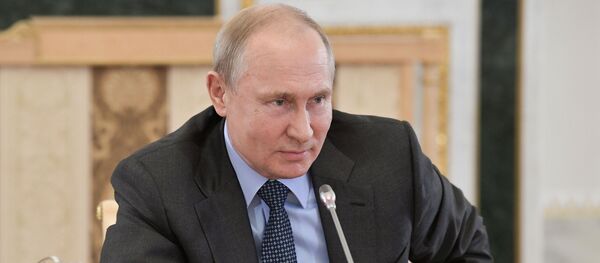 Russian President Vladimir Putin meets representatives of global news agencies Russian President Vladimir Putin meets representatives of global news agencies - Sputnik International