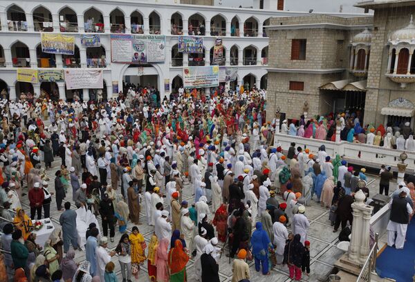 Stop Us If You Can: Pakistan Challenges Modi on Opening of Historic Religious Corridor Stop Us If You Can: Pakistan Challenges Modi on Opening of Historic Religious Corridor - Sputnik International