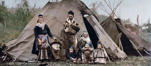 An indigenous Sami family in northern Europe. An indigenous Sami family in northern Europe. - Sputnik International
