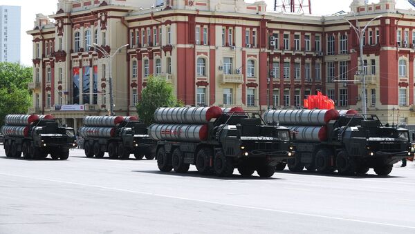 S-400 Triumph anti-aircraft missile complex during a military parade marking the centenary of the formation of the Southern Military District, Rostov-on-Don - Sputnik International