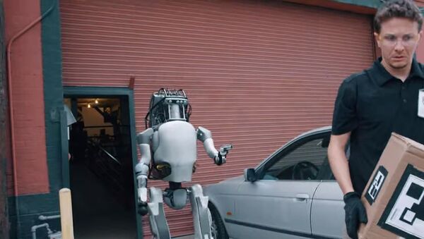 Boston Dynamics: New Robots Now Fight Back - Sputnik International