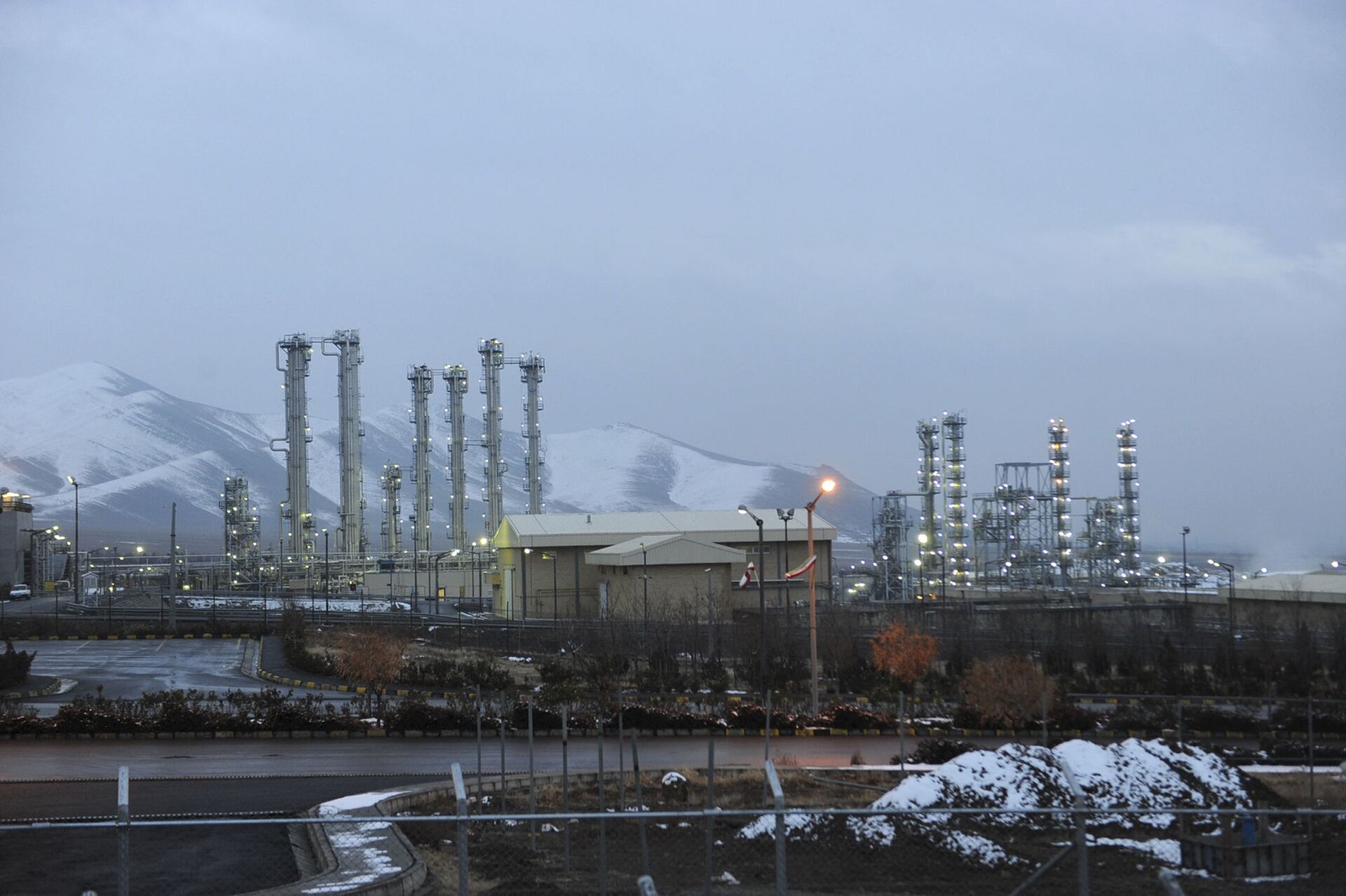 Heavy water nuclear facility near Arak, Iran - Sputnik International, 1920, 07.09.2021