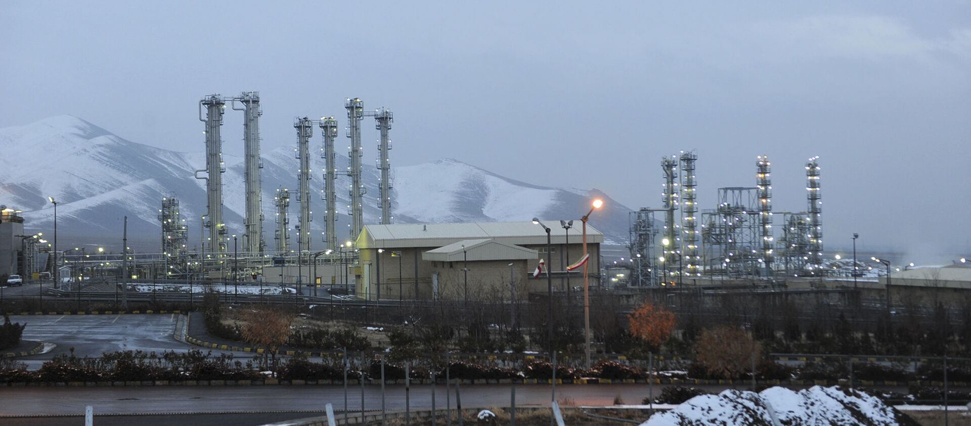 Heavy water nuclear facility near Arak, Iran - Sputnik International, 1920, 21.02.2021