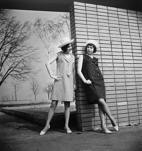 Women Clothing Line Ad, Spring-Summer 1966 - Sputnik International