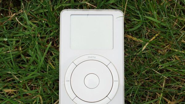iPod made by Apple (1st gen.) - Sputnik International
