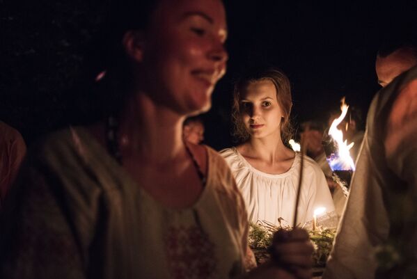 Magic Power and Fern Blossoms: Slavic Festival Marking Summer Solstice - Sputnik International