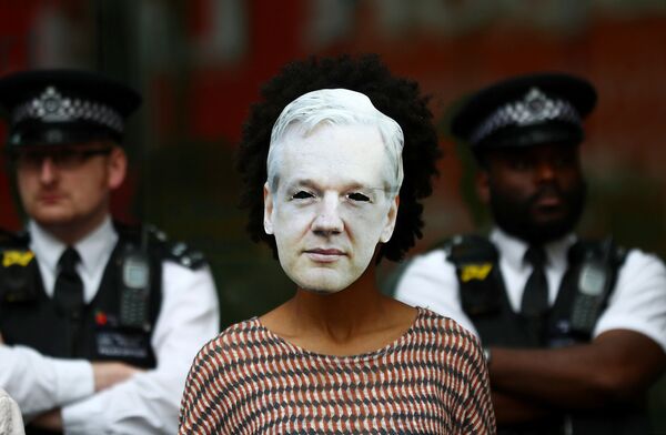 Analyst on Assange Extradition Case: MSM 'Disingenuous' When it Comes to Defending Freedom of Speech Analyst on Assange Extradition Case: MSM 'Disingenuous' When it Comes to Defending Freedom of Speech - Sputnik International