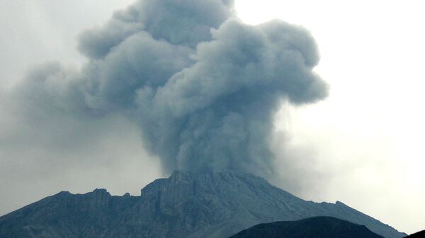 The  Ubinas Volcano 760 kilometers (470 miles) southeast of the capital of Lima, Peru - Sputnik International