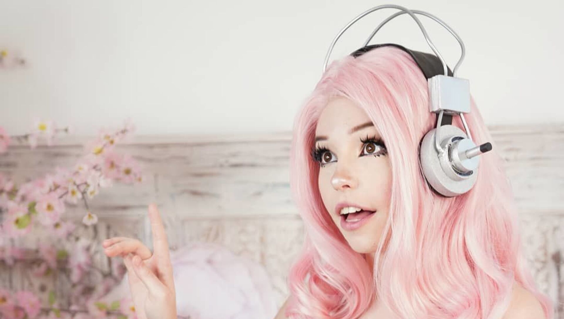 Why was belle delphine ban from instagram ? Account Deleted
