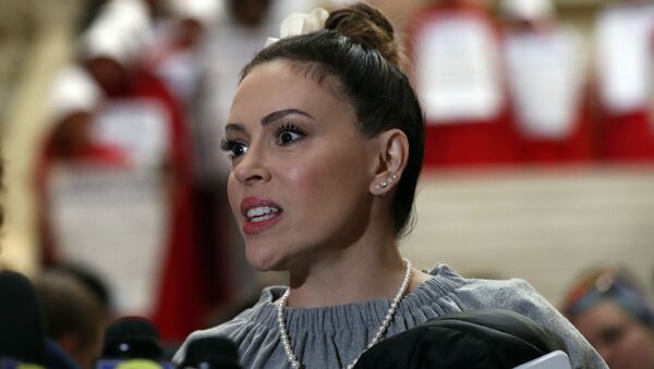 Actress Alyssa Milano speaks after delivering a letter to Gov. Brian Kemp's office detailing her opposition to HB 481 at the State Capitol Tuesday, April 2, 2019, in Atlanta - Sputnik International