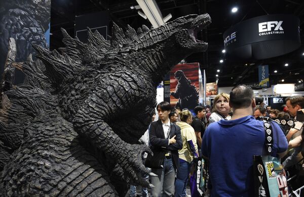 Godzilla model at Comic-Con International 2019. - Sputnik International