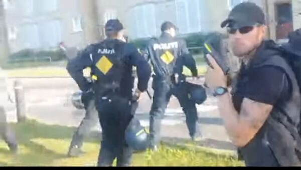 Screenshot from video of attack against Stram Kurs leader Rasmus Paludan - Sputnik International