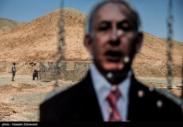 Iranian Soldiers Drill Using Netanyahu, Trump Cutouts for Target Practice (Photos) - Sputnik International