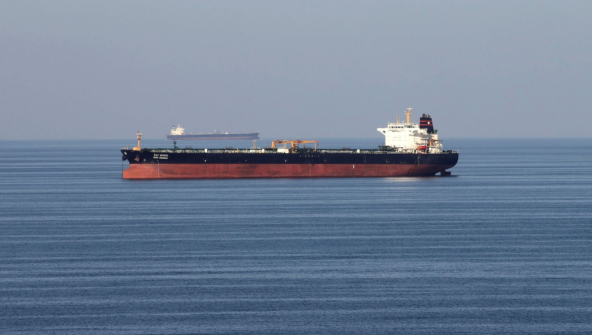 Oil tankers pass through the Strait of Hormuz, December 21, 2018. - Sputnik International, 1920, 22.07.2021