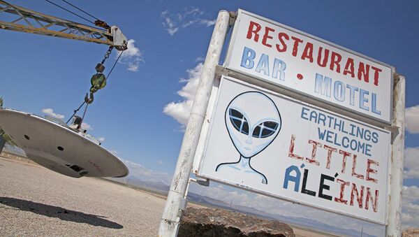 The outdoor sign for the Little A'Le'Inn restaurant in Rachel, Nevada - Sputnik International