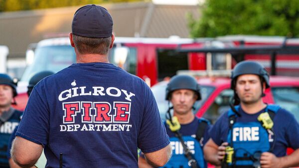 Emergency personnel work at the scene of a mass shooting during the Gilroy Garlic Festival in Gilroy, California, U.S. July 28, 2019.   - Sputnik International