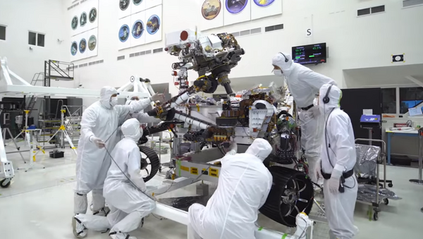 NASA's Mars 2020 Rover is seen going biceps curls in newly released timelapse video - Sputnik International