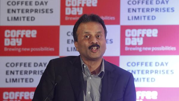 V.G. Siddhartha, chairman of Coffee Day Enterprises Ltd, speaks during a news conference in Mumbai, India, October 7, 2015 - Sputnik International