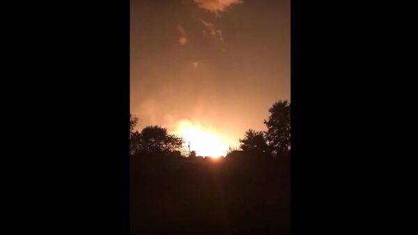 A gas explosion in the Moreland-area Kentucky of Lincoln County lit-up the night sky overnight - Sputnik International