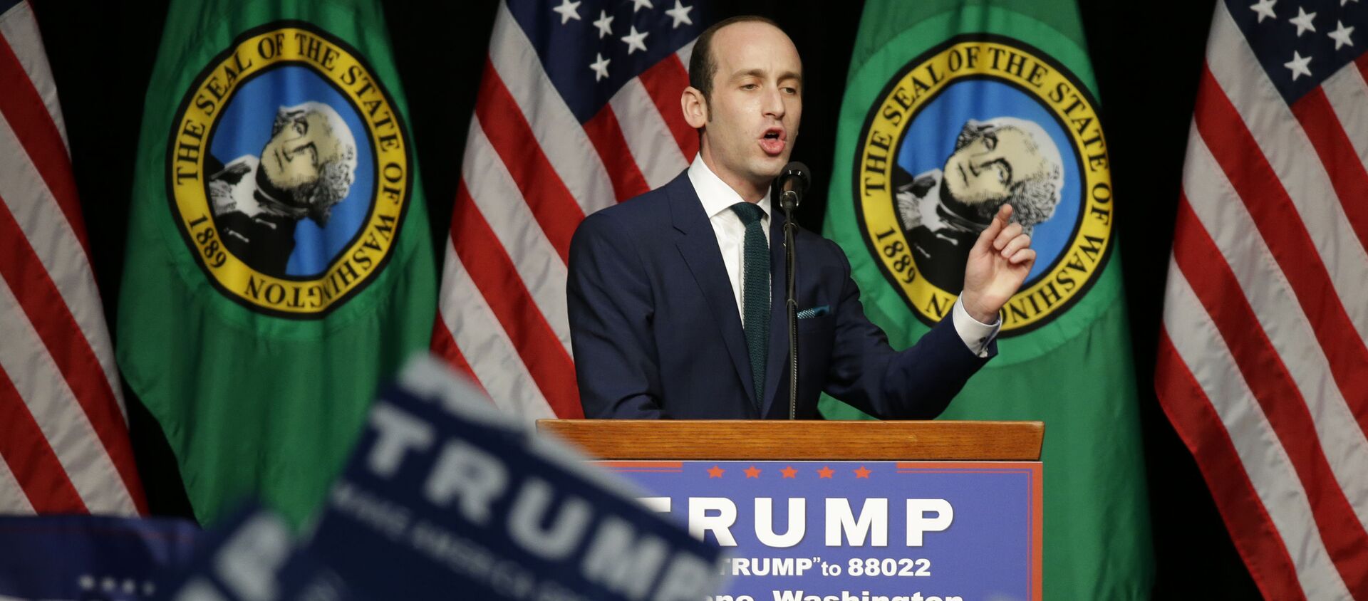 Stephen Miller, a policy advisor to Republican presidential candidate Donald Trump, speaks during a rally in Spokane, Wash., Saturday, May 7, 2016.  - Sputnik International, 1920, 07.04.2021