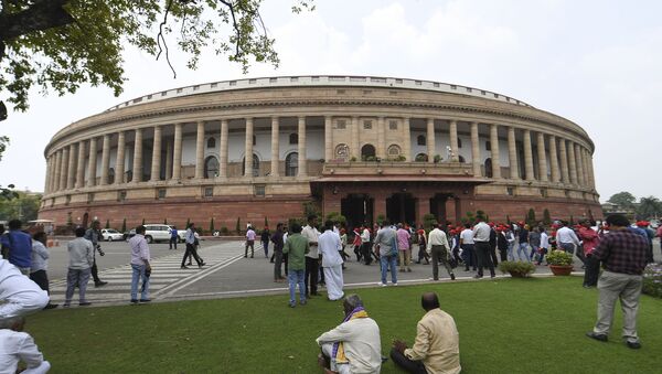 Visitors are seen at the Parliament House in New Delhi on August 5, 2019 - Sputnik International