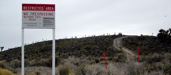 Warning sign near secret Area 51 base in Nevada Warning sign near secret Area 51 base in Nevada - Sputnik International