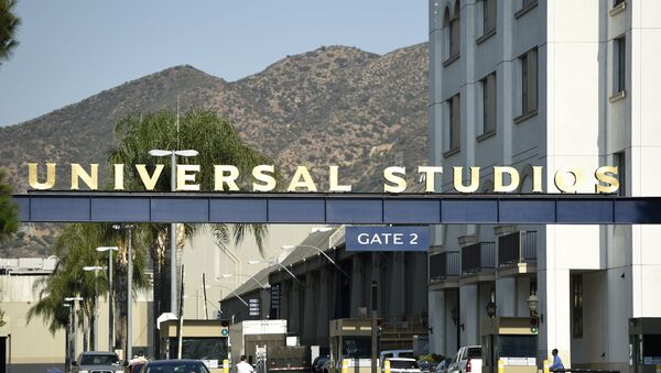  In this Aug. 23, 2016 file photo, the entrance to the Universal Studios lot is pictured in Universal City, Calif. Universal Pictures has canceled the planned September 2019 release of its controversial social thriller The Hunt in the wake of recent mass shootings and criticism from President Donald Trump. The studio said in a statement Saturday, Aug. 10, 2019, that it had decided to cancel the film's release altogether, saying we understand that now is not the time for the film. - Sputnik International