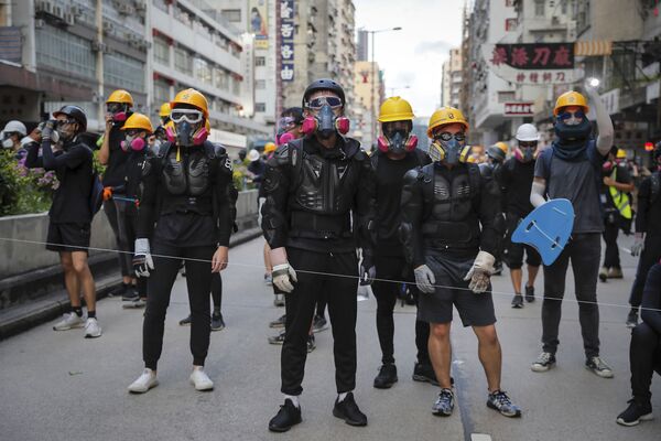 Hong Kong Police Arrest 5 People for Insulting Chinese Flag - Reports Hong Kong Police Arrest 5 People for Insulting Chinese Flag - Reports - Sputnik International
