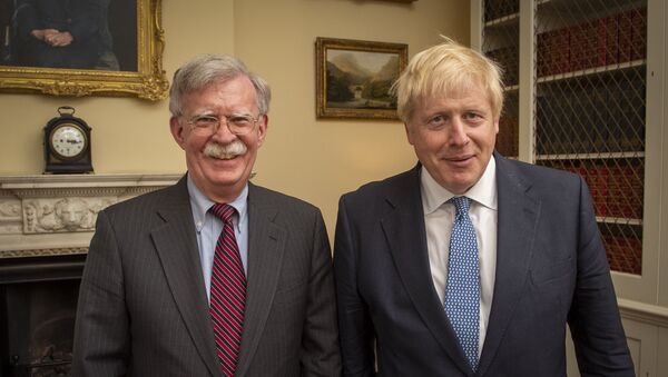 Boris Johnson and John Bolton - Sputnik International