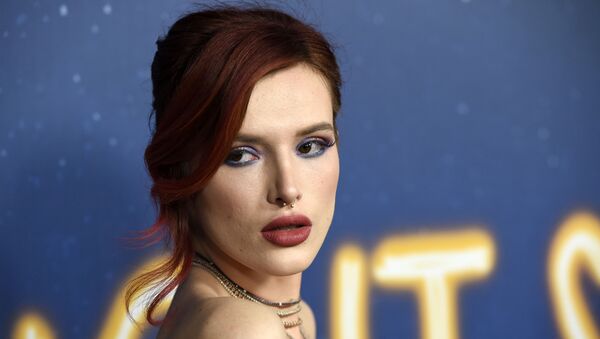 Bella Thorne, a cast member in Midnight Sun, poses at the premiere of the film at the ArcLight Hollywood on Thursday, March 15, 2018, in Los Angeles. (Photo by Chris Pizzello/Invision/AP) - Sputnik International