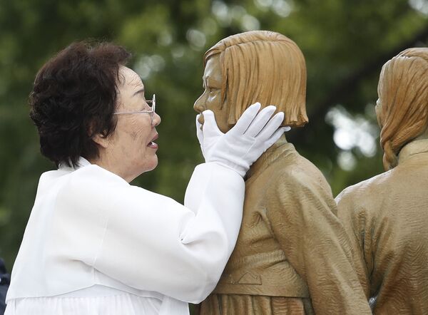 Seoul Commemorates 'Comfort Women' Int'l Memorial Day Amid Tensions With Tokyo (Photos) Seoul Commemorates 'Comfort Women' Int'l Memorial Day Amid Tensions With Tokyo (Photos) - Sputnik International