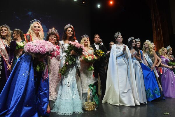 The pageant participants after receiving their rightly deserved awards. - Sputnik International