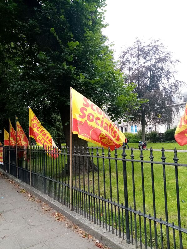 Protestors Take to Streets in Aberdeen Demanding 2nd Scottish Independence Referendum (Photos) Protestors Take to Streets in Aberdeen Demanding 2nd Scottish Independence Referendum (Photos) - Sputnik International