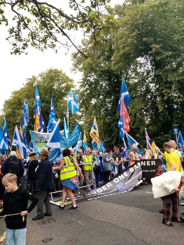 Protestors Take to Streets in Aberdeen Demanding 2nd Scottish Independence Referendum (Photos) Protestors Take to Streets in Aberdeen Demanding 2nd Scottish Independence Referendum (Photos) - Sputnik International