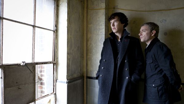 Benedict Cumberbatch as Sherlock, left, and Martin Freeman as Watson are shown in the Sherlock: A Scandal in Belgravia - Sputnik International