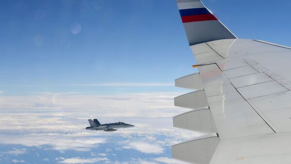 Swiss Fighter Jet Escort Russian President's Plane  - Sputnik International