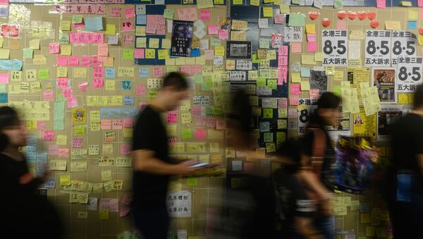 A 'Lennon Wall' is shown in a tunnel of Tseung Kwan O district during a march in Hong Kong on August 4, 2019. - Pro-democracy protesters held twin rallies in Hong Kong on August 4 as China delivered fresh warnings over the unrest battering the city, a day after police fired tear gas at demonstrators in a popular tourist hub. - Sputnik International