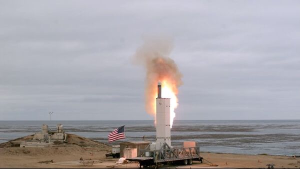 Defense Department conducts a flight test of a ground-launched cruise missile at San Nicolas Island, California, 18 August 2019 - Sputnik International