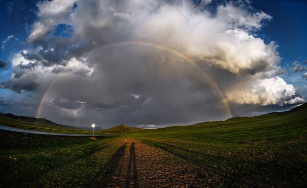 A rainbow in a village in Mongolia. - Sputnik International