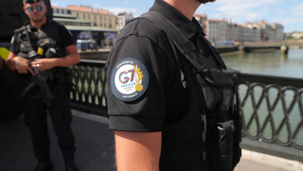 French gendarmes patrol in the streets in Bayonne on the eve of the Biarritz G7 summit, France, August 23, 2019. - Sputnik International