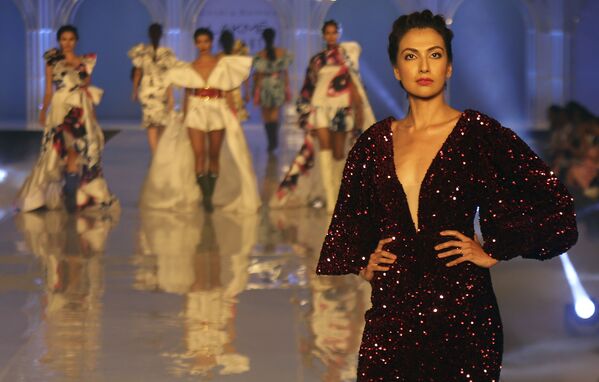 Models walks the ramp during a Grand Finale show displaying the collection of designer Gauri & Nainika at Lakme Fashion Week in in Mumbai, India, Sunday, August 25, 2019.  - Sputnik International