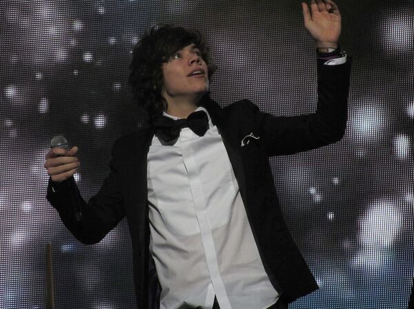 ‘F*** the Government, F*** Boris’: Harry Styles Teams Up with Stormzy for ‘Vossi Bop’ at London Gig ‘F*** the Government, F*** Boris’: Harry Styles Teams Up with Stormzy for ‘Vossi Bop’ at London Gig - Sputnik International