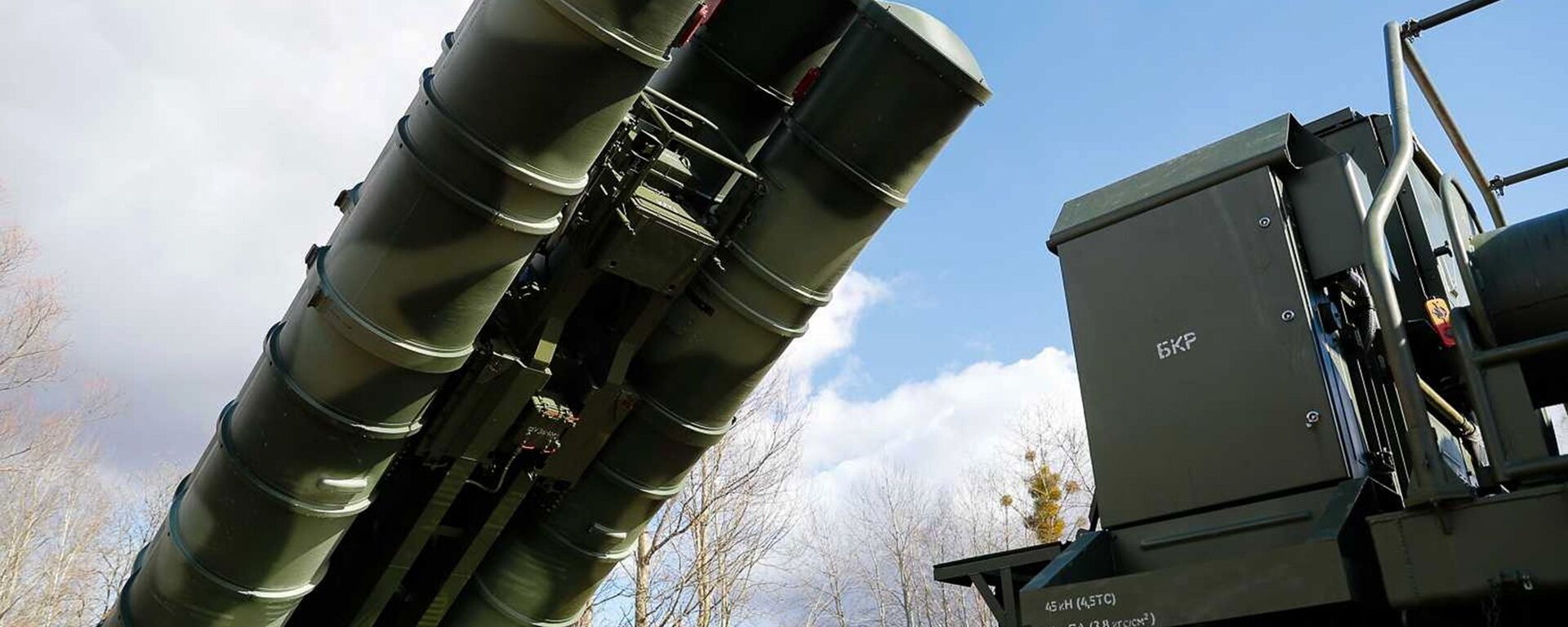 The latest S-400 Triumph anti-aircraft missile systems, which entered service with the Baltic Fleet air defense system in the Kaliningrad Region - Sputnik International, 1920, 11.01.2021