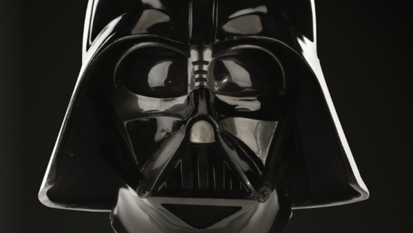 Auction company Profiles in History puts up an original Darth Vader helmet/mask, which was used by actor David Prowse during the filming of The Empire Strikes Back, for sale. - Sputnik International