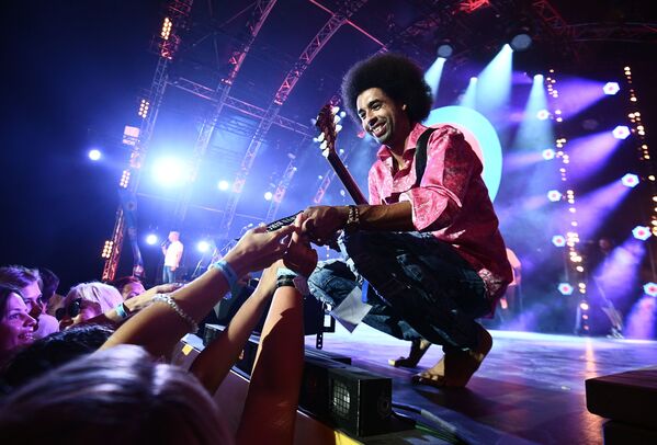 American musician Selwyn Birchwood during a performance at the 17th international Koktebel Jazz Party Festival in Crimea. American musician Selwyn Birchwood during a performance at the 17th international Koktebel Jazz Party Festival in Crimea. - Sputnik International