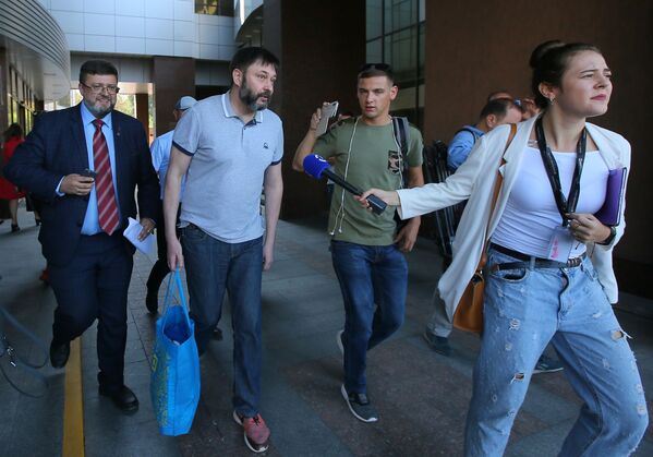 RIA Novosti Ukraine’s Editor-in-Chief Kirill Vyshinsky near an appeals court's building in Kiev. RIA Novosti Ukraine’s Editor-in-Chief Kirill Vyshinsky near an appeals court's building in Kiev. - Sputnik International